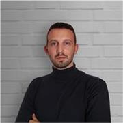 Hai bisogno di un supporto per i tuoi progetti creativi di grafica? Scrivimi