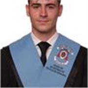 Profesor graduado en Magisterio de educación primaria con mención en educación física con tres años de experiencia entrenando 