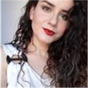 Maestra de matemáticas dirigida a niño y/o adultos
