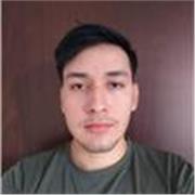 Estudiante de periodismo imparte clase a niños y jóvenes hasta los 18 años