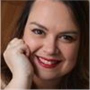 ¡Bienvenidos al mundo del español! Soy tu guía tanto para mejorar tus habilidades de conversación en español como para ayudarte en traducciones. 🗣️🌐

Me defino como tu puente entre idiomas. ¿Necesitas traducir documentos, textos o comunicarte de manera 