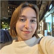 Estudiante de enfermería disponible para el cuidado de niños así como ayuda en el refuerzo de las asignaturas de primaria