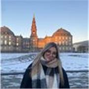 Soy estudiante de último año de carrera de lenguas modernas, puedo impartir clases de iniciación al francés asi como castellano