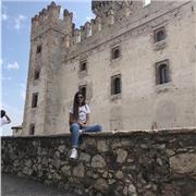 Insegnante di scuola superiore disponibile per ripetizioni estive