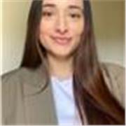 Psicóloga con experiencia en población infanto-juvenil, con nociones de ciencias de la salud, matemáticas e idiomas