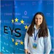 Profesora de inglés imparte clase online y prepara exámenes oficiales
