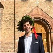 Laureato in Lettere offre ripetizioni, approfondimenti, aiuto compiti, in grammatica, letteratura italiana, storia e geografia, materie umanistiche