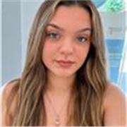 Estudiante universitaria con ganas de ayudar a los más pequeños en asignaturas troncales como Lengua Castellana y Literatura 