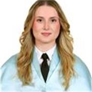 Pedagoga experimentada que ofrece clases de apoyo a alumnado de Primaria, Secundaria y Bachillerato, presencial y telemáticamente.