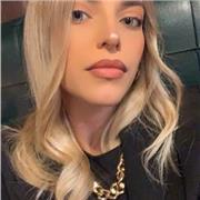 Sono una laureanda in Filologia Classica e offro lezioni personalizzate per ogni livello (italiano, greco, latino) con un approccio coinvolgente e mirato
