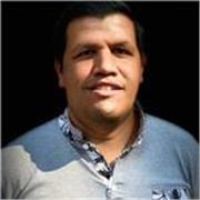 Soy una persona apasionada por compartir conocimientos, considero que el aprendizaje es mutuo el maestro enseña lo que conoce y el alumno motiva el crecimiento del maestro con sus interrogantes