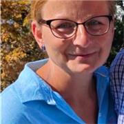 I am an experienced maths teacher I have decided to move to a free lance online tutoring. I specialise in GCSE preparation.