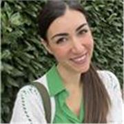 Sono Alice, laureata in Economia e Marketing Online e offro il mio aiuto a studenti nello svolgimento dei compiti/studio