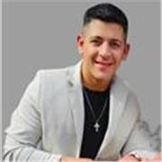 Maestro de Español. Imparte clases para todas las edades