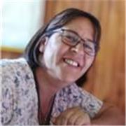 Maestra y profesora de Idioma Español con gran creatividad para usar recursos tecnológicos al servicio de la educación