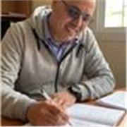 I'm a knowledgeable and patient Arabic language guide, well-versed in both Modern Standard Arabic (MSA / الفصحى) for all levels 