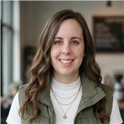 PROFESORA DE HISTORIA, HISTORIA DEL ARTE , GEOGRAFÍA Y FILOSOFÍA