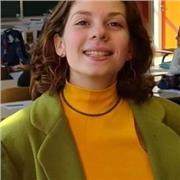 Je donne des cours particuliers à des élèves allant de la primaire au secondaire.