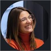 Profesora de español, titulada en Periodismo y Humanidades y Máster en Enseñanza de ELE. Todos los niveles.