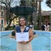 Profesora de apoyo escolar para niños de primaria, diferentes asignaturas