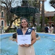 Profesora de apoyo escolar para niños de primaria, diferentes asignaturas