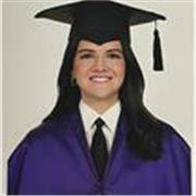 Estudiante de último año del grado en Farmacia, con conocimientos en Química avanzados y con ganas de dar clases dinámicas.