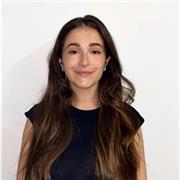 Laureanda in Lingue e appassionata di linguistica, offre lezioni di inglese per tutti i livelli!