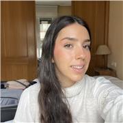 Profesor de primaria de todas las asignaturas, y de la ESO y bachiller de lengua, inglés, economía y matemáticas ciencia sociales