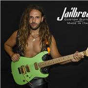 Lezioni di chitarra professionali, sono musicista di professione, insegno e formo musicisti e futuri insegnanti da molti anni (tut