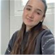 Profesora con experiencia dando clase, aparte de estar estudiando Educación Infantil en la universidad y haber hecho prácticas 