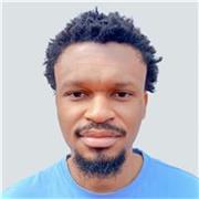 I am a scientist and creative; I have a degree in Microbiology and Design. My lessons are aimed at passionate students.