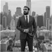 Profesor de inglés nativo con certificación TOEFL ofrece clases dinámicas para todos los niveles y edades, presencial en u online.