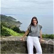 Profesora graduada en Lengua y Literatura por la Universidad Complutense de Madrid imparte clases de cualquier nivel educativo