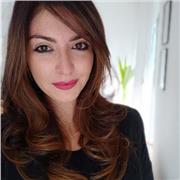 Docente di lingua inglese e francese impartisce lezioni private a studenti di scuola elementare, media e superiore e ad adulti di qualsiasi livello