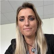 Enseignante en communication (communication non verbale, portfolio, publicité, communication non-violente, méthodologie…)