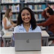 Prof certifiée d’anglais et d’espagnol en Colombie et Royame Uni