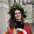 Studentessa di ingegneria, diplomata al liceo classico, propone lezioni private di tutte le materie scolastiche