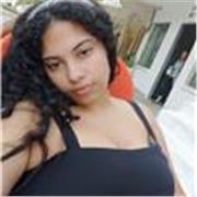 Profesora especializada en clases para niños de forma virtual