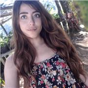 Professeure d'espagnol et d'anglais, spécialisée en rédaction et prononciation pour tous âges