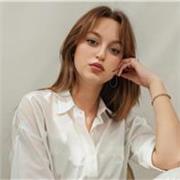 Profesora de FCE First Certificate in English con facilidad de adaptación de nivel