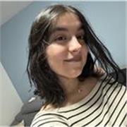 Estudiante de historia, conecto y disfruto enseñándoles de forma divertida 
