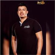 Profesor de baila imparte clases de salsa, bachata, merengue, etc.. para niños, jóvenes y adultos