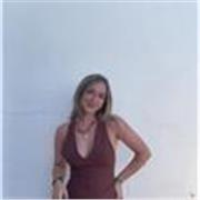 Profesora de biología apta para todas las edades. Soy agradable, empatiza y tengo mucha paciencia.