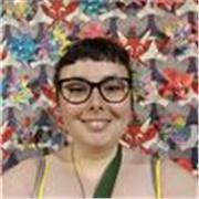 Studentessa Magistrale In Letteratura, Filologia E Linguistica Impartisce Lezioni Di Storia A Studenti di tutti gli Ordini e gradi