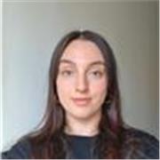 Insegnante di lingua spagnola madrelingua, attualmente studentessa per diventare docente di lingue. Già con previa esperienza