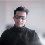 An English tutor with 8 years of experience teaching online and offline