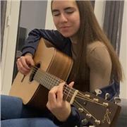 Soy una persona entusiasta y apasionada, me encanta ayudar a los niños y ser un soporte para ellos