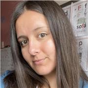 Estudiante de Psicopedagogía con prácticas en contexto educativo e intervención individual