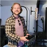 Musician/singer songwriter providing professional singing lessons for children and adults of all ages