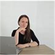 Profesora y mentora de marketing digital y Local.